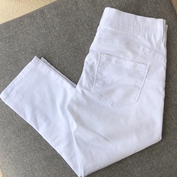 Worn once! - SUKO JEANS Pull-On Crop Jeans - Picture 3 of 5